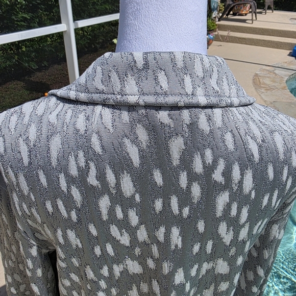 St John Couture For St John Boutiques Metallic Animal Print Blazer SZ 6 - Picture 11 of 16